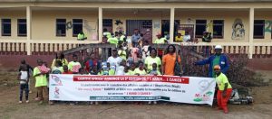 MajE - Remise des dons de fournitures scolaires lors de la caravane 1 Handi 1 Cahier 5e Edition à Yabassi 7